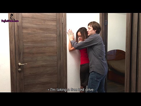❤️ Sexy Realtor e Itšohlometsa Pussy ea Hae le Li-Fucks Ha A ntse A Rekisa Afolete ea Hae - Krempai Video ea bootsoa ️❤